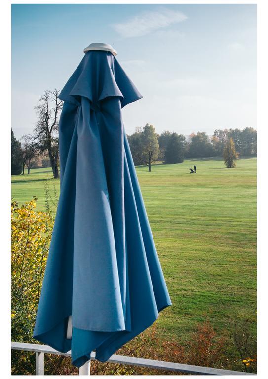 Residence Le Royal Golf & Horse Mooslargue Exteriör bild